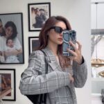 Coleen Garcia-Crawford Instagram - This is how I wear my shine with my new Coach Tabby! 🥰 Check out the latest Shine collection in the new @coach store in Greenbelt 5, and bring that special glow into your everyday wardrobe, even on the most mundane days. ✨ #WearYourShine #CoachNY #SSILife @ssilifeph Manila, Philippines