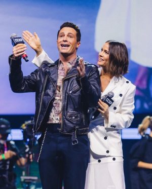 Colton Haynes Instagram - So grateful we got to bring a little bit of @teenwolf to Brazil with @paramountplus 🤗 The event was unbelievable. This has been one of the most incredible trips I’ve ever been on. Love you Brazil…more pics to come 😘