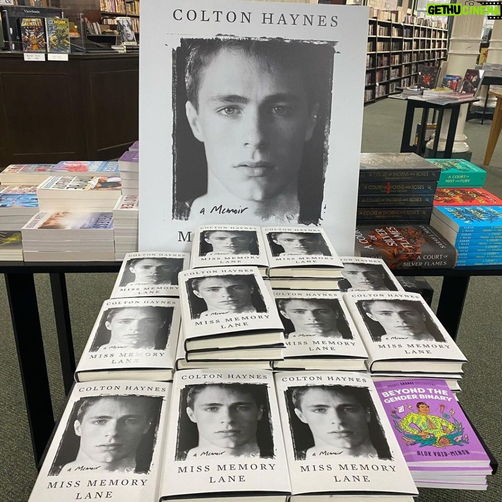Colton Haynes Instagram - I wouldn’t have been able to get through yesterday without you @alokvmenon . You flew across the country (of course it was delayed 😩), & came directly from the airport to lead a discussion about my book. You’ve always been someone who truly sees me - thank you for providing that sense of home that I so desperately needed ❤️ Wish we had a photo of us crawling under the barrier 😂 #missmemorylane #beyondthegenderbinary