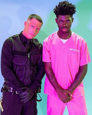 Colton Haynes Instagram - Get your soldiers, tell ‘em that the break is over 💕  #industrybaby @lilnasx 🔥