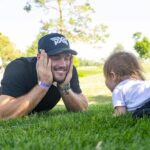 Colton Underwood Instagram - a series of me meeting a baby ♥️👶🏼