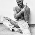 Colton Underwood Instagram - summer of threads