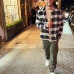 Colton Underwood Instagram - Ice cream, saunas, podcasting, speaking, farm life and friends 🤎🤞🏼also, how is February over already?!