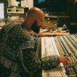 Common Instagram - It was such an incredible opportunity to be a part of the show “Mo!” The show itself inspired us to do so much musically and take the scoring to a whole different level. @moamer really wanted us to go to new places. We were encouraged to bring in all the elements of the music we love, plus the things that are rooted in the music he loves. It turned out to be one of the most fun and creative experience that I’ve had and I couldn’t wait to tell everyone to watch the show over and over!   Make sure to check out Mo on @netflix and listen to the soundtrack out now wherever you stream music. Big shoutout to my co-producers, @karriemriggins1 + @patrickwarren1 and all the collaborators that worked on this project: * @boombishop * @samorapinderhughes * @smurf4lyfe * @sharkey335 * @moremike78 * @muhsinah * @jamesfrancies88 * @ronniemalley * @stubobduncan * @khoffmannmusic * @philjolygram * Brooklyn Recording