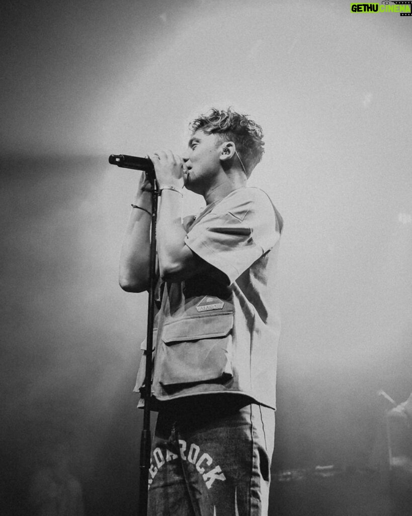 Conor Maynard Instagram - Well. That’s it. The Continued World Tour is over. My longest tour to date. 3 months of touring in total. Firstly I want to say thank you to all of you that came to the shows, you made it one of the most incredible experiences I could have ever asked for. So many ups and downs, love gained and love lost, it feels like so many things have changed since I first announced the tour over a year ago. People that know me well know I have a bit of a love/hate relationship with touring 😂 but I can honestly say, looking back, this one was unforgettable. I want to say thank you to my tour fam for getting me through it with laughs the entire time @anthmelo @g23music @iammusicli @markpickard @toneztime @natenotes @alvinfordjr @emlynmaillard @barneycush @djob7 @matthiasgarrick @mattjabrooks @87musicltd (Neil I don’t have your insta 💔) Thank you to my bro @willsinge for joining me on stage in Melbourne, thank you to @officialnyell for joining me in the US and @_mercimercy for joining us in Australia, you were wonderful 🙏🏼. But as always, the ball keeps rolling. The new album +11 Hours is out on Friday and I’m so excited for you all to hear it! Europe, see you at Sad Boy Summer in August! Until next time 💗 Photography credit: @thecamnoble @pixbyash @kindravision @whoisedwina