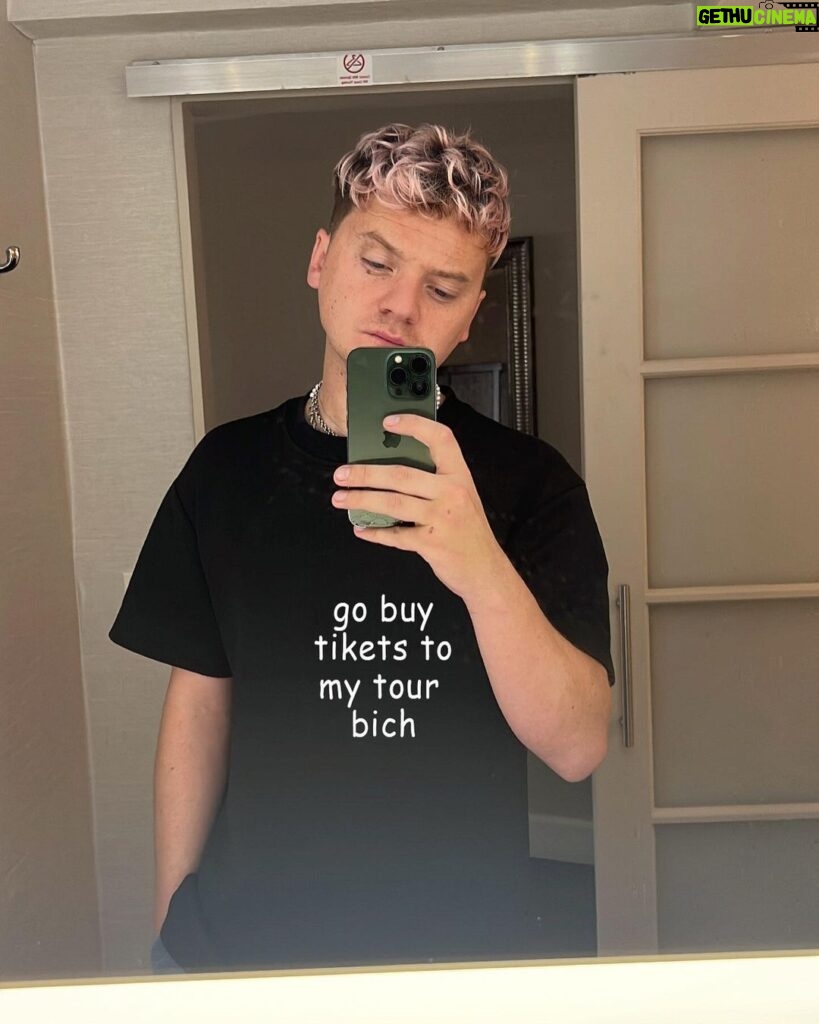 Conor Maynard Instagram - hey guys I got a new t shirt hope you like it