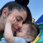 Coralie Porrovecchio Instagram - 730 jours sont passés… Aujourd’hui tu as deux ans, deux ans que ton petit cœur nous remplit d’amour et de joie . Que tes pleurs se transforment en cris de joie mais que ton sourire ne change pas . Je ne laisserai jamais personne te faire du mal et je te donnerai le monde car tu le mérites . Continue à être ce merveilleux petit être et tu accompliras tout ce dont tu rêves avec maman et papa à tes côtés . Je t’aime mon étoile et sache que je ne te lâcherais jamais la main 🤍 Joyeux anniversaire Kingsley