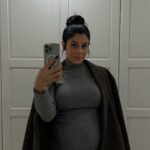 Coralie Porrovecchio Instagram - Nous aussi on va voulu s’essayer à la trend 😂🤍