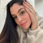 Coralie Porrovecchio Instagram - Just love forever 🤍