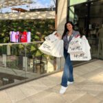Coralie Porrovecchio Instagram - Faites les 3J aux Galeries Lafayette Marseille Prado ! A partir d’aujourd’hui et jusqu’au 27 mars, retrouvez une grande sélection d’articles à -30% et -40% de réduction ! Les plus grandes marques à prix mini ... Un petit cadeau Dior offert aux 5 premiers se présentant au service client du magasin du Prado ! 🧚🏼‍♀️🛍@galerieslafayette Prado Marseile