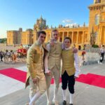 Corey Mylchreest Instagram - Apparently there's a show out today?! Who'da thunk it?? These are the guys who made some of the best months of my life 🤠 @bridgertonnetflix #queencharlotte