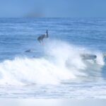 Cristián Riquelme Instagram - Surf invierno. Si, mucho frío, pero poca gente y las mejores 📽 @landerdegaminiz #maitencilo #surf #chile