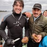 Cristián Riquelme Instagram - Como no amar a mi País y a su gente, porque son más los BUENOS que los MALOS, grabando en lugares lejanos, agrestes y llenos de trueque, vida y cariño. #islasdechile #sur #chile #viajando Foto: @fblanchait