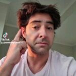 Cristián Riquelme Instagram - Que lee vuestro cerebro? JAJAJAJA Este reel lo vi en #tiktok , es de . . @martinsipicki