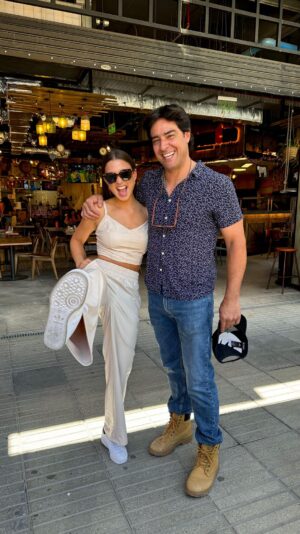 Cristián Riquelme Instagram - Les tenemos un dato! 😋

Para los amantes de experiencias gastronómicas, los invitamos a no perderse lo que les tiene @mallplazacl y @thetopchile 🤩

En Mercado del 14 de Mallplaza Vespucio, 14 platos de 14 restaurantes a $4990, hasta el 3 de diciembre.

No se lo pierdan! 🚨

#Malplaza #TheTop
#MallplazaVespucio