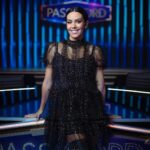 Cristina Pedroche Instagram - Esta noche nuevo programa de @passwordoficial a las 22h en Antena 3 ❤️❤️ Si necesitáis unas risas hoy es vuestro programa. Por favor tenéis que ver el vídeo del final😂😂😂 Tinder…sorpresa??😂😂😂😂