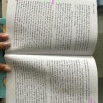 Cristina Pedroche Instagram - Me pongo a escribir esto ahora que veo la luz al final del túnel, porque antes no hubiera podido. Lactancia. Qué bonito me sonabas cuando estaba embarazada, qué “fácil” parecía habiendo leído, estudiado y consultado tantos libros y manuales, incluso tuve sesión con @albapadibclc para aclarar dudas antes de que Laia naciera. Parecía que lo tenía controlado pero no. Cuando nació se enganchó perfectamente pero claro yo no prestaba mucha atención al agarre, solo me interesaba que mamara y me daba igual cómo, no pensaba que ese dolor que estaba sintiendo podría darme problemas y en seguida me salieron dos grietas, una en cada teta. Me enfrentaba a cada toma con miedo, dolor, lágrimas, dudas de si podría con ello, si tirar la toalla...😪 Entre las emociones del posparto y los dolores de teta he necesitado mucho tiempo para entenderme y tener la certeza de que lo estaba haciendo bien, que iba por el buen camino, que todo lo que sentía era normal. Gracias que en este proceso además de mi familia me ha acompañado @albapadibclc con sus videollamadas, con su cariño, con sus palabras de fortaleza diciéndome que no dudaba que lo conseguiría. Gracias a ella y a su app @lactapp_lactancia he tenido todas las respuestas a mis preguntas. La labor que hacen por las mujeres y la lactancia es digna de reconocimiento. De verdad, GRACIAS ❤️