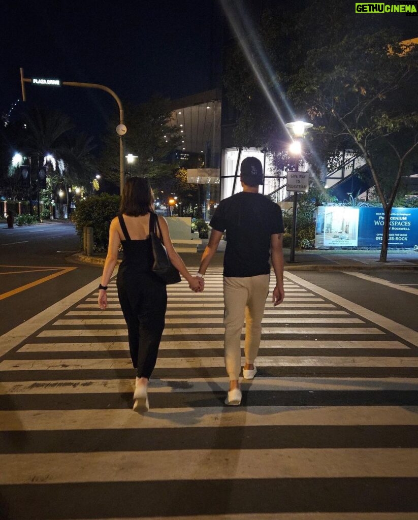 Cristine Reyes Instagram - You are my home and my adventure all at once ❤️😘