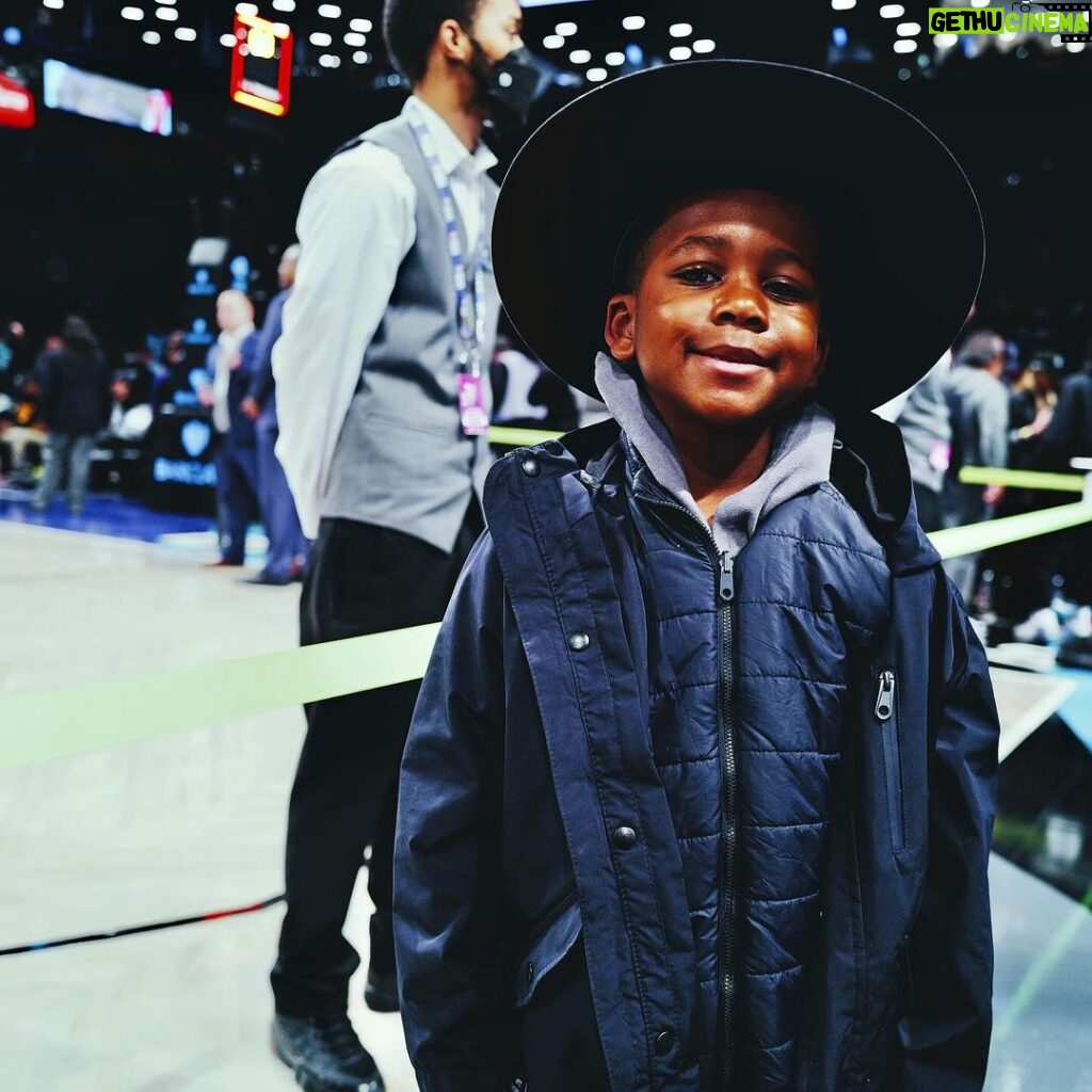 D-Nice Instagram - Sat court side tonight and the Hornets vs Nets game tonight. I met lil man and his mom tonight. She showed me a video of him and his brother pretending to be me during a CQ set. His brother had a hat on in the video and he didn’t. I asked him if he could take a pic with my actual hat and he was excited. This is what makes me happy. Spread love to the next generation. Thank you @hornets for the hospitality.