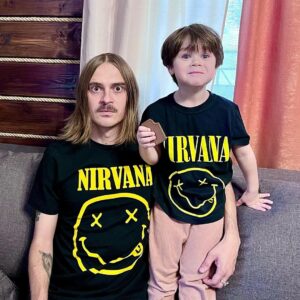 Илья Прусикин Instagram - Nirvana Family @dobrynia_ilich