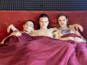 Илья Прусикин Instagram - Собрались с мужиками! Бог любит троицу (с) @tommycashworld  Mustache is pass for underpants.