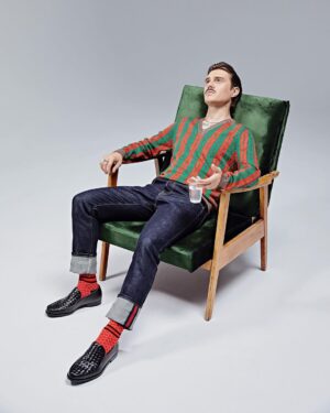 Илья Прусикин Instagram - Sir drinks water (or vodka because i’m russian).
Photo by Alexey Kostromin for Forbes Life.