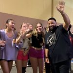 DJ Khaled Instagram - on my way to stage at Universal Studios Mardi Gras ! ✌🏽🔐 HI DRAKE 👋👋1 ready to go 🦉🔑👉🏽🤯 @djkhaled @champagnepapi it’s Almost ( THAT TIME ) Word for word you know when u put the mic 🎤 in the air and dem sing it word for word BLESS UP FANLUV WORLDWIDE
