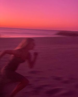 Dacre Montgomery Instagram - I brought my sand to the beach
Hopped out the Lam' with the sheep