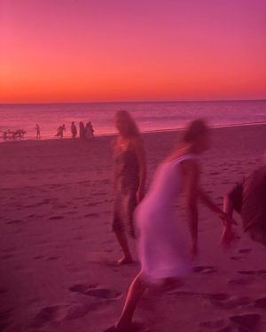 Dacre Montgomery Instagram - I brought my sand to the beach
Hopped out the Lam' with the sheep