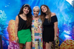 Dalma Maradona Instagram - Gracias @veronicaruizyrusso por retratar TODO! Sos mi preferida forever! Gracias a mi mamá que organizo un fieston con Flor y @eventosplanv  gracias a mi amiga del alma @caritopesce por maquillarme y gracias a todos por venir y disfrutar la felicidad de Roma! Fue una tarde HERMOSÍSIMA!