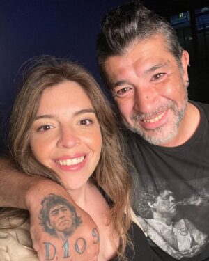 Dalma Maradona Instagram - Y como quien no quiere la cosa se termina el rodaje en Argentina! Y como no podía ser de otra manera me imagino que saben donde filmamos hoy… QUE EMOCIÓN TODO! Que equipo del carajo! GRACIAS POR ACOMPAÑARME CON TANTO AMOR Y RESPETO EN ESTE VIAJE! 🎥❤️