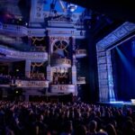 Dan Levy Instagram - I fucking love you, London. That was a trip. Thank you, @faneproductions @orionbooks! 📷 @caitlinmogridge Theatre Royal Drury Lane