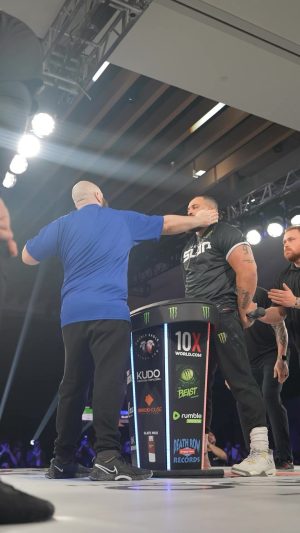 Dana White Instagram - WHAT. A. KO. That’s two in a row for @_king_ryanphillips 

#PowerSlap6 is LIVE & FREE on @rumble.sports