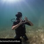 Dani Rovira Instagram – • @fundacionochotumbao 🪸 Este 2023 hemos replantado fragmentos de vida en el Mediterráneo de la mano de @arrelsmarines. 🌱🌎

Poco a poco esos fragmentos se convierten en praderas de Posidonia, uno de los ecosistemas costeros clave en la mitigación del cambio climático. 

En estas 📸 podéis ver uno de los momentos más especiales de la visita de @danirovira y @d10solano, patronos de Ochotumbao y @joselitorovira @arturogcampos y @javitatay3, amigos de la Fundación, junto al equipo de Arrels Marines: la expedición submarina para ver los primeros brotes de este proyecto tan ambicioso y que nos hace tanta ilusión que sea ya una realidad. 🧡

En nuestra web 🔗 podéis conocer más sobre este proyecto al que nuestra cofundadora @claralago1 ha destinado la recaudación íntegra de su colaboración con varias marcas. 

Fotos: @nicolau_c.pons

➕ info 👉 https://www.ochotumbao.org/causa/reforestacion-de-las-praderas-de-posidonia-en-mallorca/

#Ochotumbao