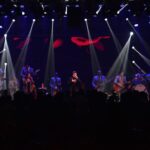 Daniel Instagram - Muito obrigado a todos que estiveram presentes ontem no show corporativo para o Congresso Brasileiro de Clubes - FENACLUBES!! ❤️🌹 Fotos: Vandinho Tellis . . . #DanielCorp #DanielNaEstrada #ProduçãoDaniel Foz do Iguaçu / PR