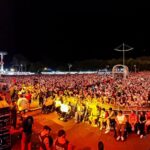 Daniel Instagram - Muito obrigado a todos que estiveram presentes ontem, em Francisco Beltrão/PR, na Expobel 2024!! Foi lindo e inesquecível estar celebrando essa festa com vocês!! ❤️🌹 Fotos: Vandinho Tellis . . . #DanielNaEstrada #Daniel40Anos #DanielCelebraJoãoPauloeDaniel #ProduçãoDaniel Francisco Beltrão-PR