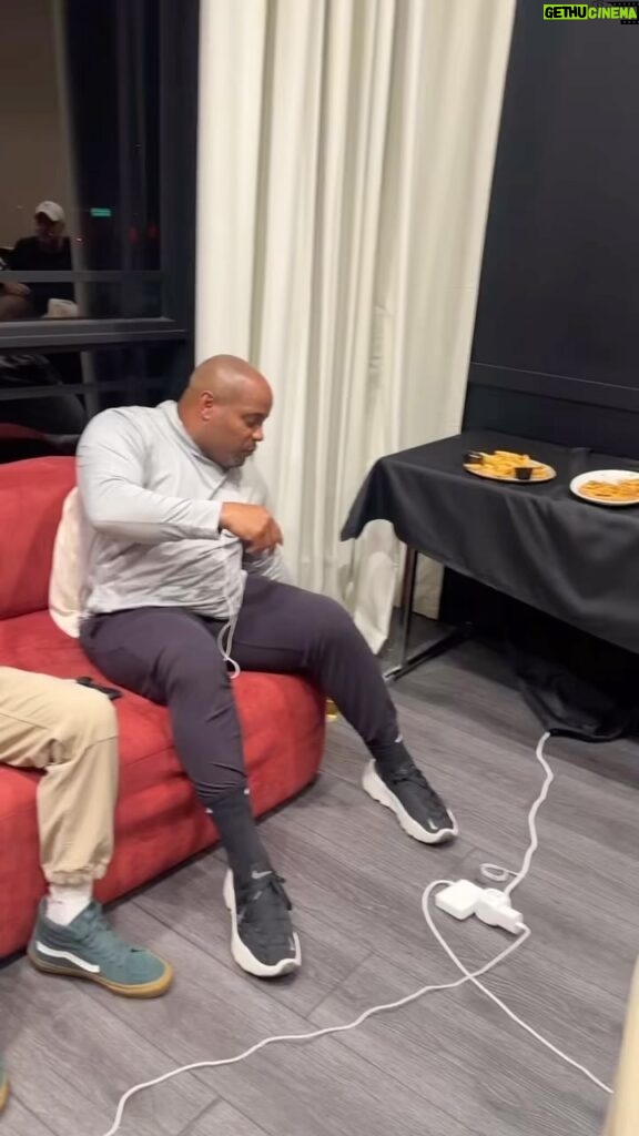 Daniel Cormier Instagram - Go now we are live at the link in my bio. We are watching the Ngannou/ Joshua fight live. Go now Francis is about to make the walk now!!!! Live with @corysandhagenmma and @lionheartasmith