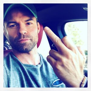 Daniel Gillies Instagram - dear hackers, ... ❤️
me.
