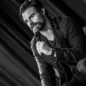 Daniel Gillies Instagram - düsseldorf, 2019.
❤️ thank you @_b_julia_