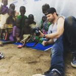 Daniel Gillies Instagram - CLICK THE LINK IN MY BIO. I'm selling a T-shirt. We ship it World Wide. All proceeds will be donated to the refugees of the South Sudan civil war. Refugees like the children depicted here. Many of whom have lost their parents in the terrible bloodshed that rages still... Let's fight this together with OXFAM. One of the greatest leaders in the fight against poverty on the planet. This is my voice. This is our fight. ❤️ dg