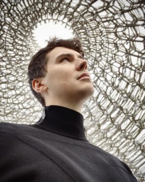 Daniel Howell Instagram - oh heck a turtleneck