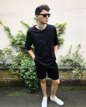 Daniel Howell Instagram - i call this look sad-mailman-core