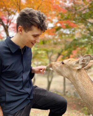 Daniel Howell Instagram - i feel like she only wanted me for my crackers