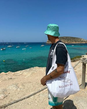 Daniel Ricciardo Instagram - Summer slam dump ⛱️