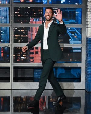 Daniel Ricciardo Instagram - My family’s in Florida… I’m in New York @colbertlateshow