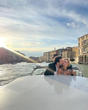 Daniel Ricciardo Instagram - Bisous