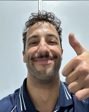 Daniel Ricciardo Instagram - I’m keeping the mo! P4 👨🏻