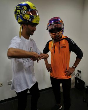 Daniel Ricciardo Instagram - Exchanging laughs, hugs & helmets.