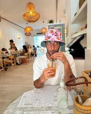 Daniel Ricciardo Instagram - Summer slam dump ⛱️