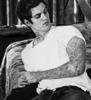 Daniel Sharman Instagram - Your inventiveness is tremendous. X

Original by @princeandjacob